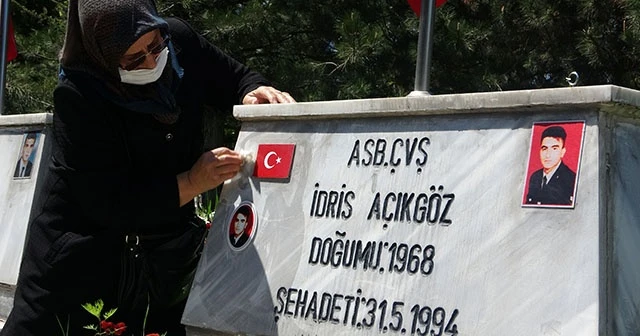 Herkes annesine, o evladına koştu