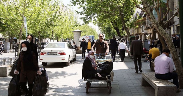 İran&#039;da koronavirüs nedeniyle hayatını kaybedenlerin sayısı 6 bin 541&#039;e yükseldi