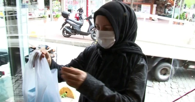 İstanbul’da 1 liralık maske satışı başladı