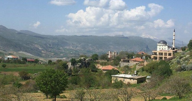 Karantina altındaki köyde ilk ölüm gerçekleşti