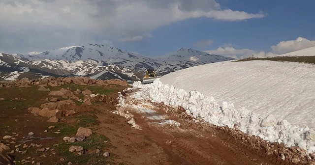 Karlar eridi, iki aileye aylar sonra ulaşıldı