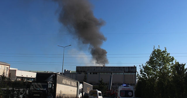 Kocaeli’deki fabrika yangını söndürüldü