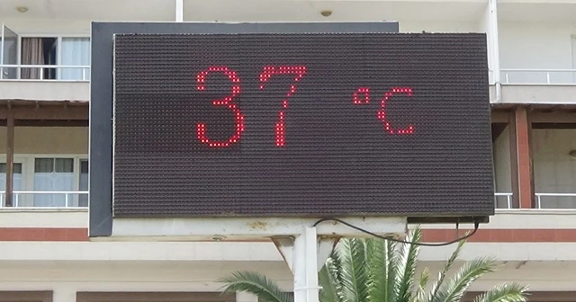 Kuzey Ege'de termometreler 37 dereceyi gösterdi