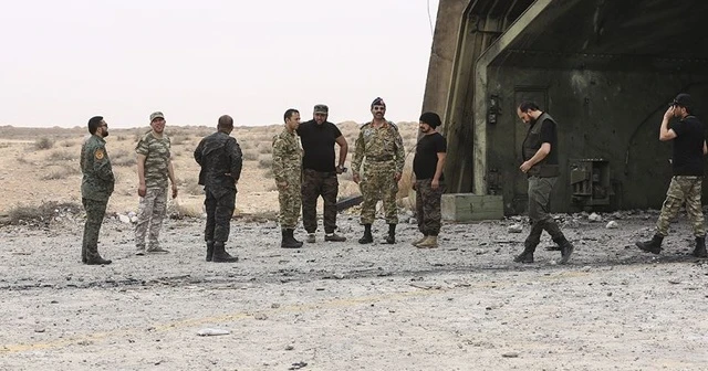 Libya ordusu BAE'nin zırhlı aracını imha etti