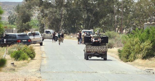 Libya ordusu Hafter milislerinin geride bıraktığı tuzaklar ve mayınları temizliyor