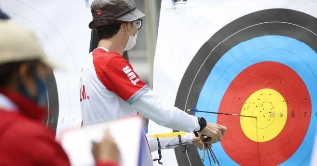 Mete Gazoz Türkiye rekoru kırdı!