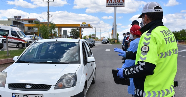 Polis, jandarma ve sağlıkçılar karayollarında