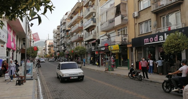 Salihli’de ana caddelerde maske zorunluluğu