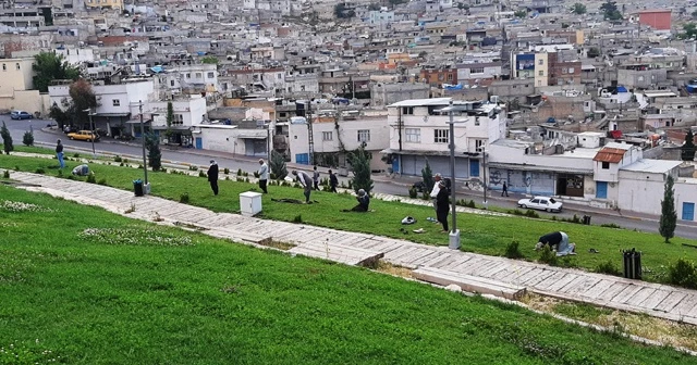Sosyal mesafeli namaz
