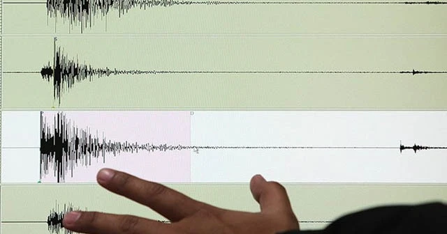 Tahran'da 4 büyüklüğünde deprem meydana geldi