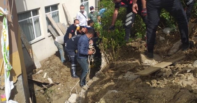 Tekirdağ&#039;da 2 işçi göçük altında kaldı