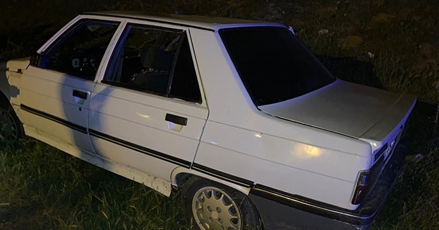 Tekirdağ&#039;da kontrolden çıkan otomobil yayalara çarptı:2 yaralı