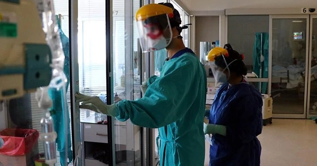 Türkiye’de koronavirüs nedeniyle son 24 saatte 41 kişi hayatını kaybetti
