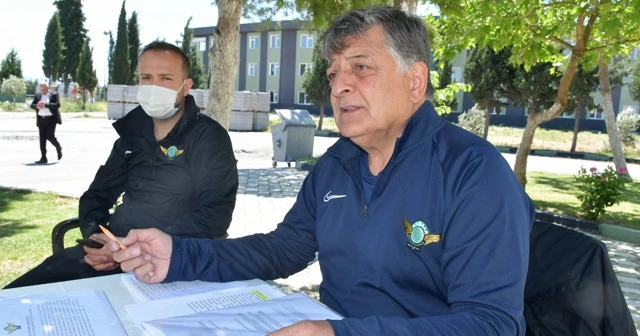 Yılmaz Vural: Futbolcu ve teknik heyetler tedirgin