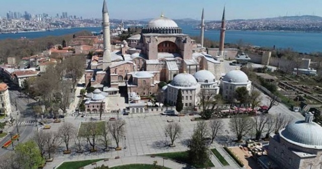 Yunanistan&#039;dan hadsiz çıkış! Atina&#039;dan Ayasofya’daki duaya tepki