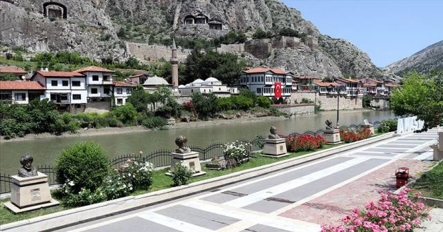 Yurt genelinde 'Evde kal' çağrısına büyük oranda uyuluyor