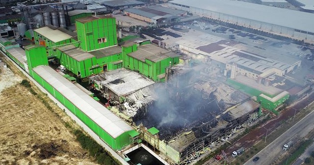 Adana&#039;daki fabrika yangını söndürüldü