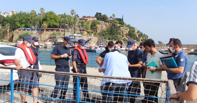 Antalya&#039;da falezlerde erkek cesedi bulundu