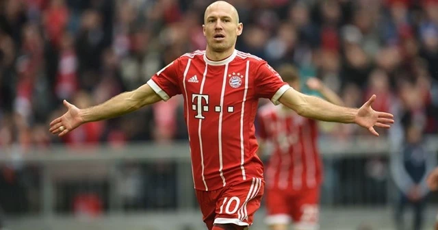 Arjen Robben futbola geri dönme kararı aldı