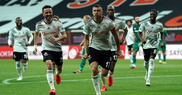 Beşiktaş, Konyaspor’u 3-0 mağlup etti