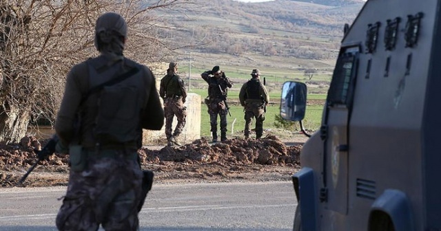 Bitlis&#039;te 15 köy ve mezrada sokağa çıkma yasağı ilan edildi