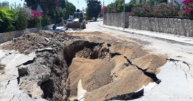 Bomba gibi patladı, sürücüler kaçacak yer aradı