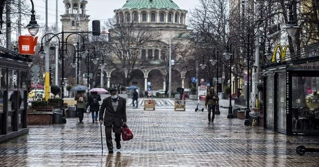 Bulgaristan’da Kovid-19 vakalarındaki artış beraberinde yeni önlemler getirdi