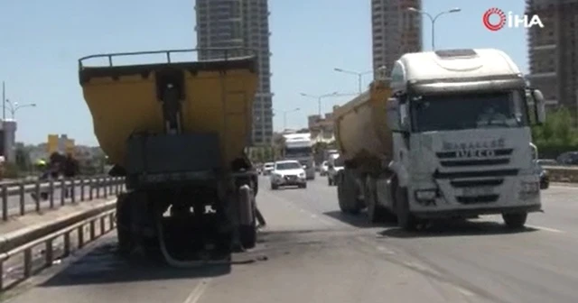 Çekmeköy'de hafriyat kamyonu yandı