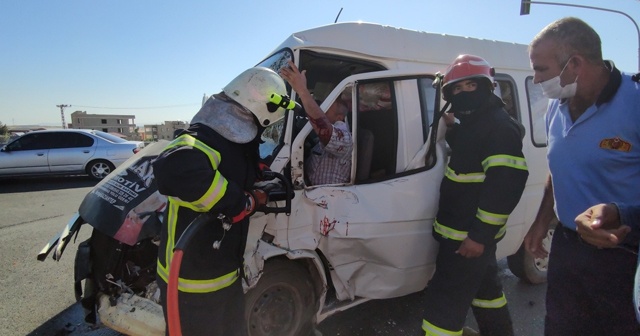 Gaziantep&#039;te feci kaza: 2&#039;si ağır 11 yaralı