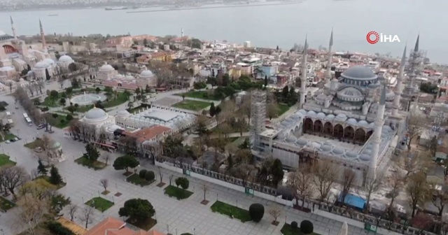 CHP’nin “Sultanahmet Camii müze olsun” teklifine tepkiler çığ gibi büyüyor