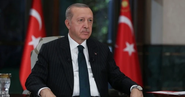 Cumhurbaşkanı Erdoğan: Şu anda komşumuzun sınır boylarında verdiğimiz bu mücadele çok büyük önem arz ediyor