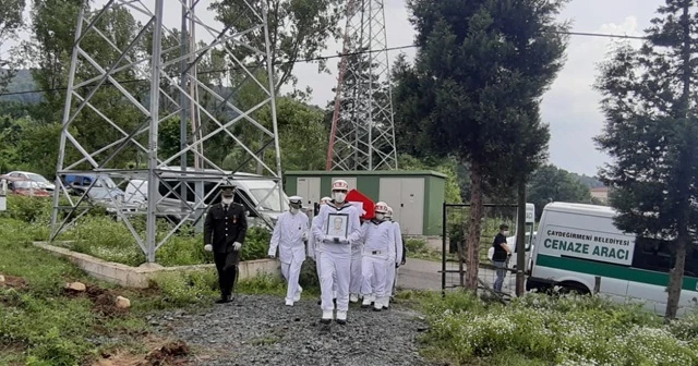 Devrekli Kıbrıs Gazisi son yolculuğuna törenle uğurlandı