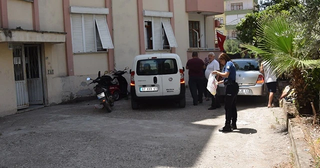 Eşiyle tartıştı, kapıyı kilitleyip evi ateşe verdi