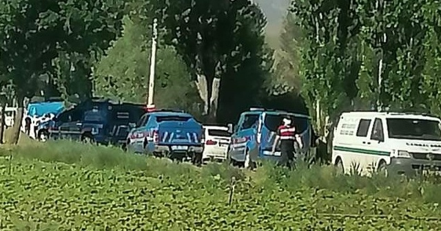 Giriş çıkışı yasaklanan köyde trafik kazası: 1 ölü