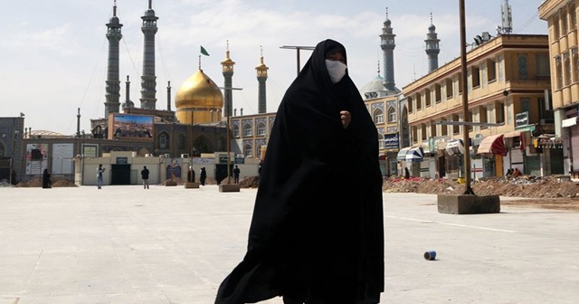 İran bazı bölgelerde maske kullanımını zorunlu hale getiriyor