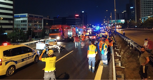 İstanbul&#039;da trafik kazası: 1 ölü, 2 yaralı