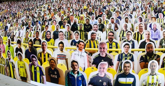 Kadıköy'de 10 bin karton taraftar hazır