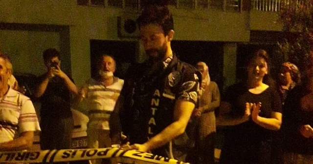 Karantinası biten mahalle kurdele kesilerek açıldı