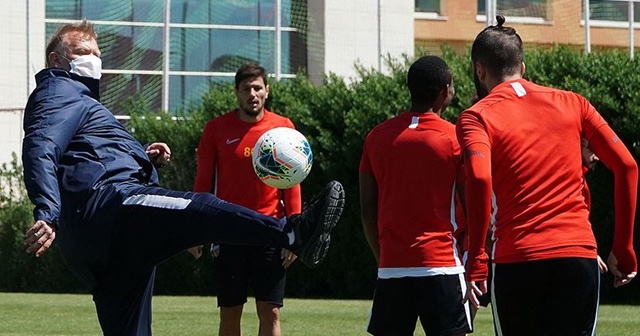 Kayserispor'da teknik heyet ve futbolcularda Kovid-19'a rastlanmadı