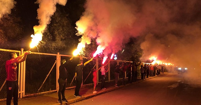 Kayserispor şampiyon gibi karşılandı