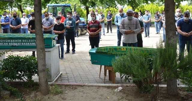 Kazada hayatını kaybeden iki kardeş yan yana defnedildi
