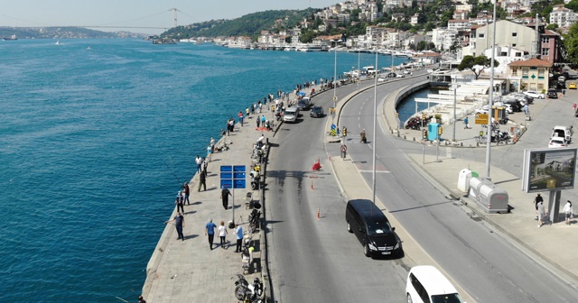 Kısıtlamanın olmadığı ilk haftasonu vatandaşlar Bebek Sahile akın etti, trafik kilitlendi