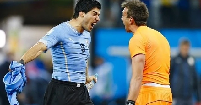 Luis Suarez'den Muslera'ya geçmiş olsun mesajı