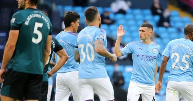 Manchester City, Burnley'i 5 golle geçti
