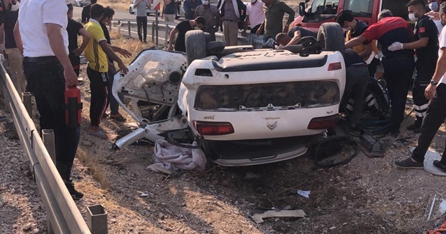 Mardin&#039;de trafik kazası: 1 ölü, 1&#039;i bebek 2 yaralı