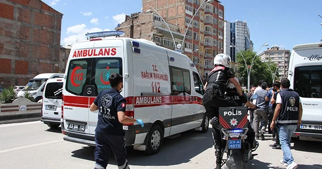 Maske tartışmasında, minibüs şoförü bıçaklandı