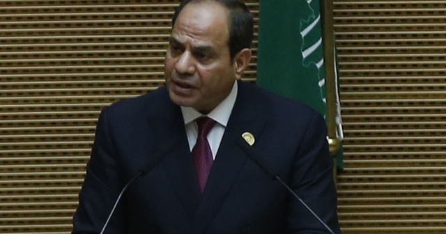 Sisi&#039;den orduya mesaj: Sınır dışı askeri göreve hazır olun