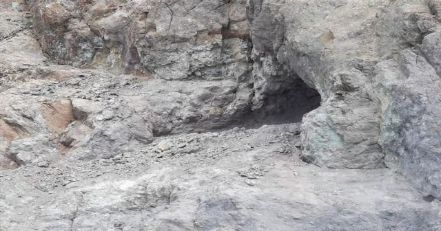 MSB: Irak&#039;ın kuzeyinde 3 odalı mağara imha edildi