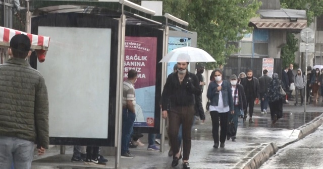 Normalleşmenin ilk günü sağanak yağmur etkili oldu