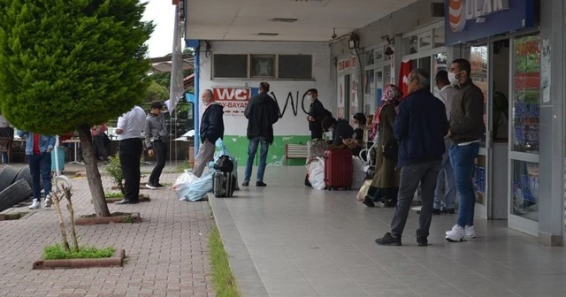 Otobüsler yetmiyor! Akın akın İstanbul'a geliyorlar